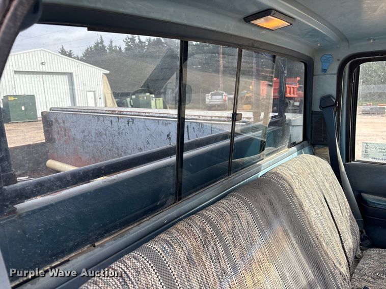 image for item EE4234 1989 GMC Sierra C1500 utility bed pickup truck