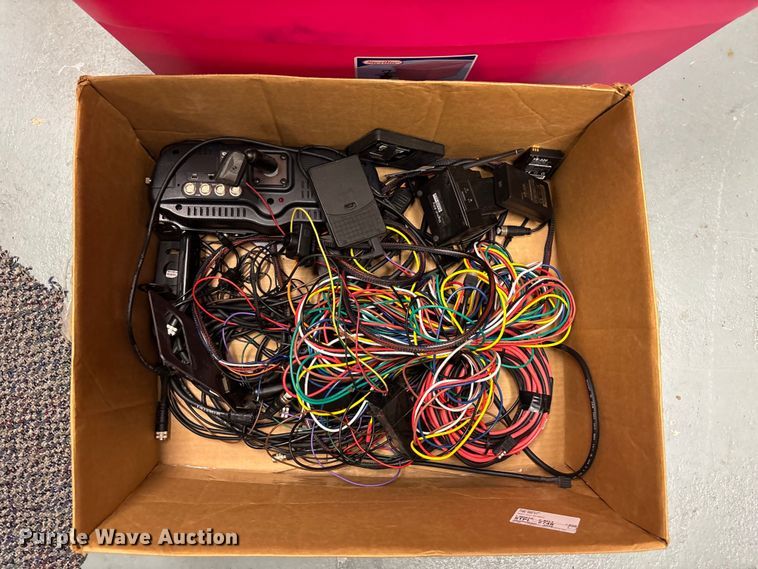 image for item EE4240 Automotive accessories