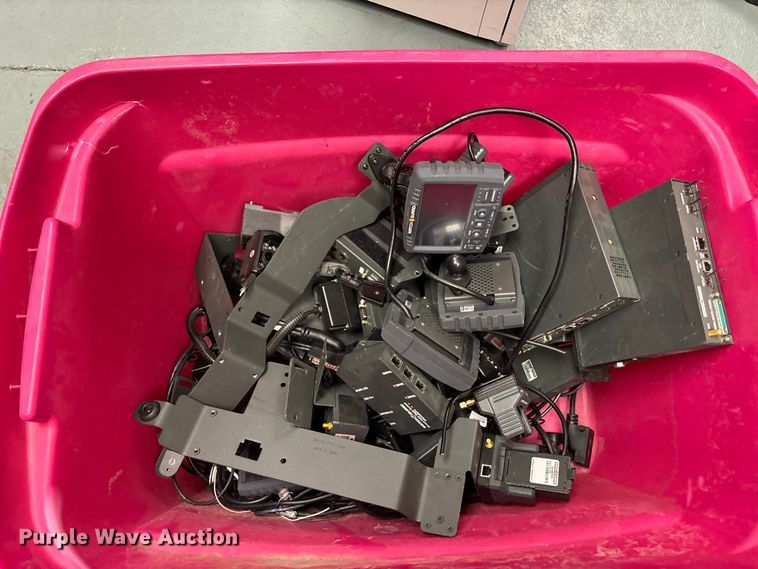 image for item EE4240 Automotive accessories