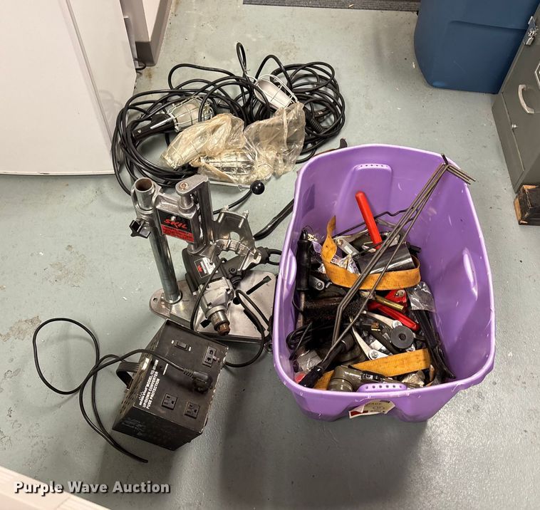 image for item EE4242 Tools