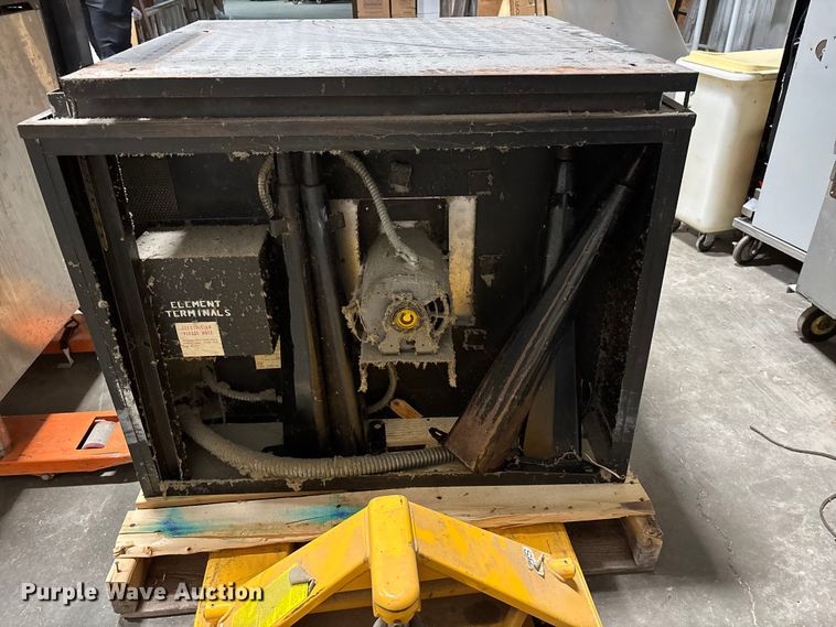 image for item EE4247 (3) ovens