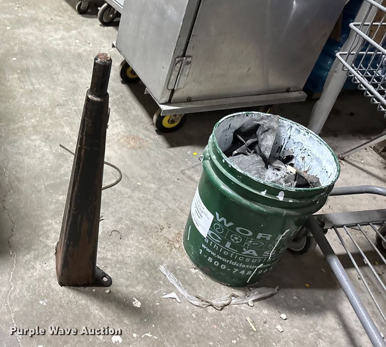 image for item EE4247 (3) ovens