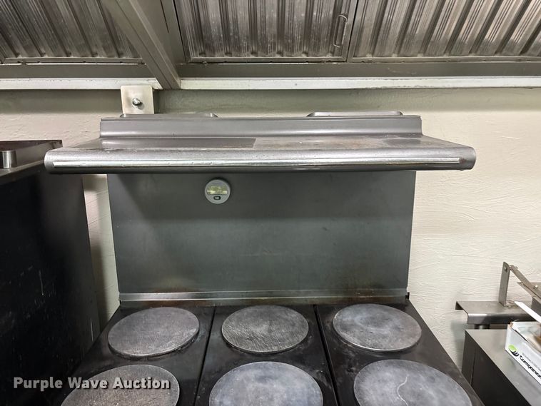 image for item EE4247 (3) ovens