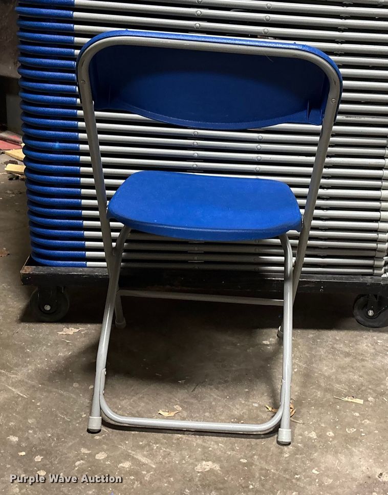 image for item EE4248 Approximately 300 folding chairs