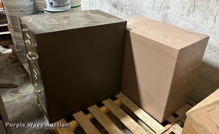 image for item EE4252 Office supplies