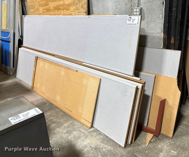 image for item EE4253 Approximately 21 laminate counter tops