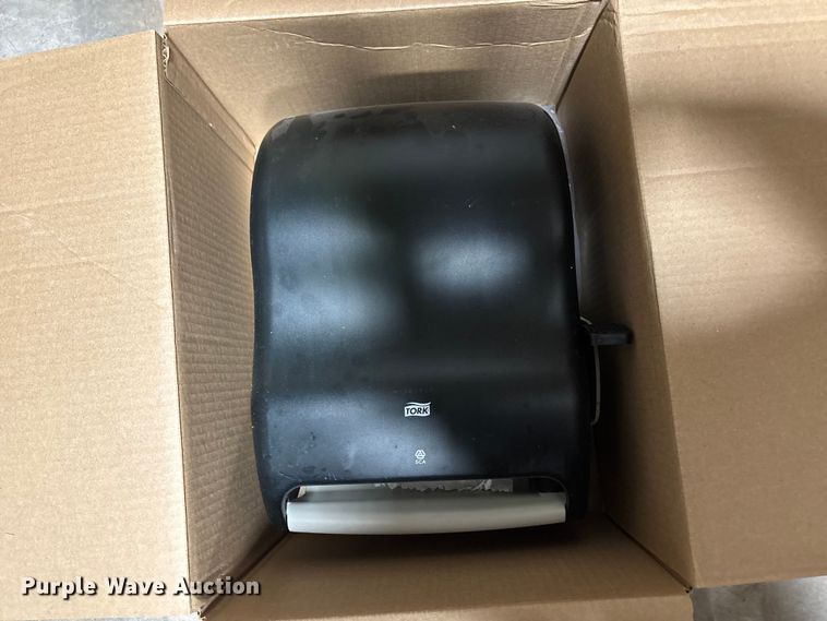 image for item EE4254 Approximately 38 paper towel dispensers 