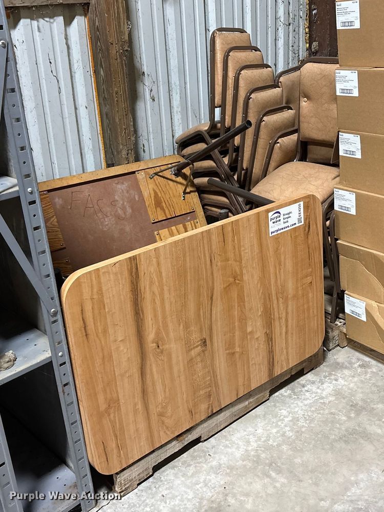 image for item EE4255 Furniture