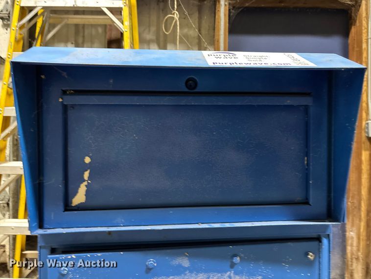 image for item EE4257 Drop box