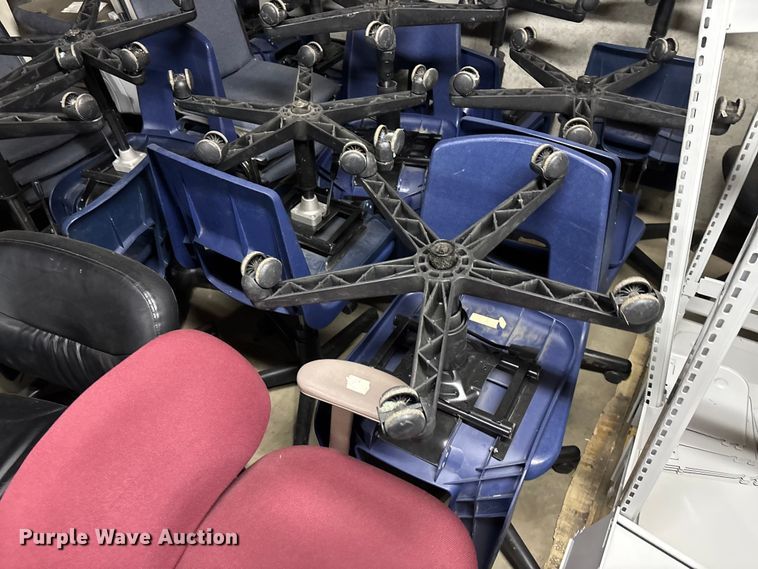 image for item EE4259 Approximately 50 chairs