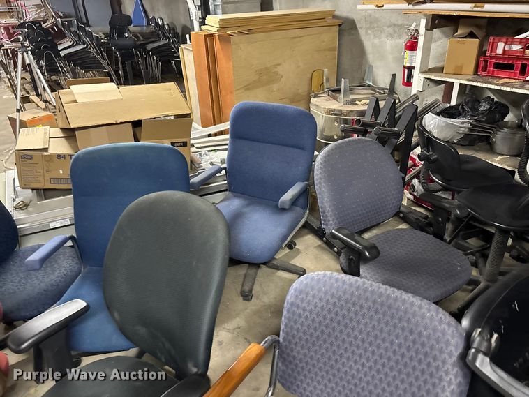 image for item EE4259 Approximately 50 chairs