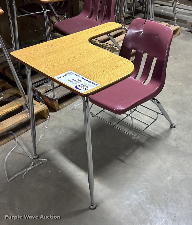 image for item EE4260 Approximately 30 desks