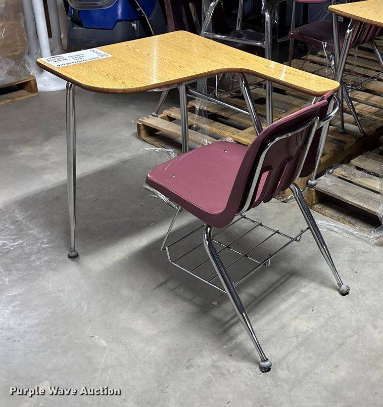 image for item EE4260 Approximately 30 desks