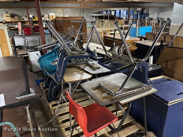 image for item EE4260 Approximately 30 desks