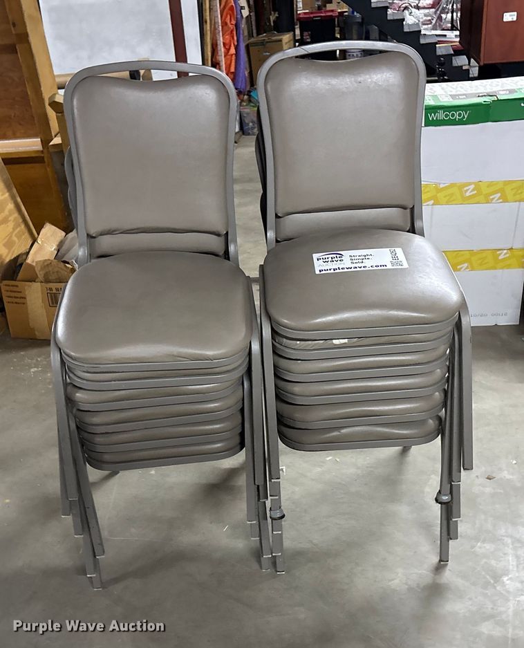 image for item EE4262 Approximately 60 chairs