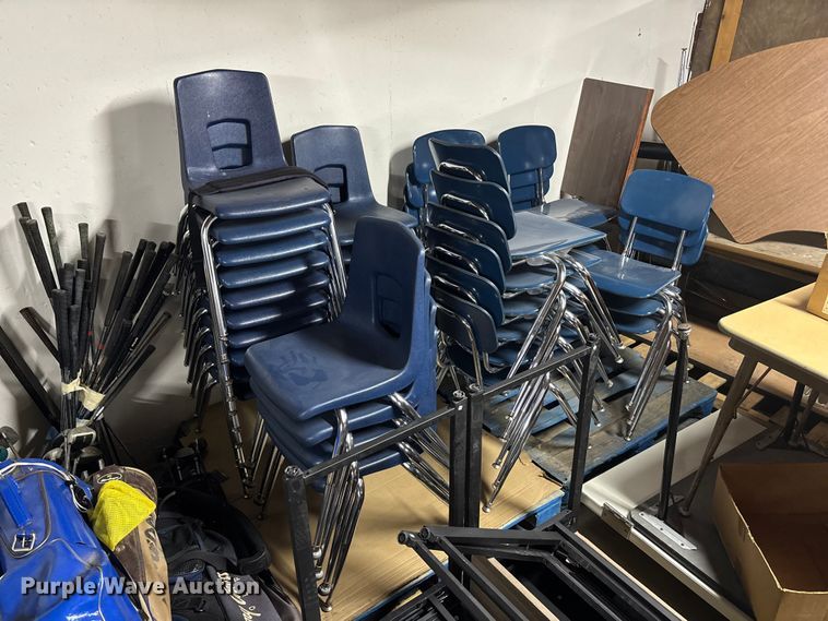 image for item EE4262 Approximately 60 chairs