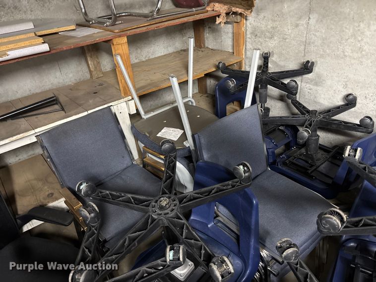image for item EE4262 Approximately 60 chairs