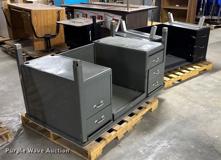 image for item EE4263 (2) desks