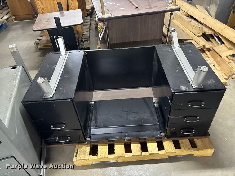 image for item EE4263 (2) desks