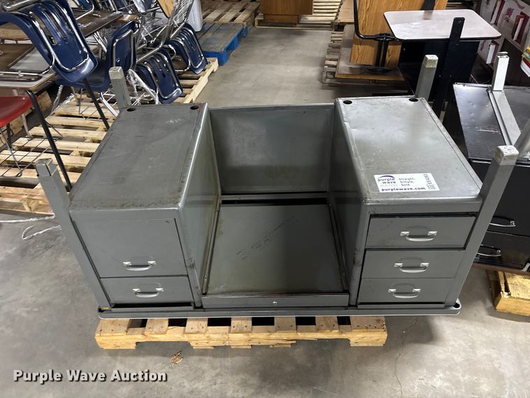 image for item EE4263 (2) desks