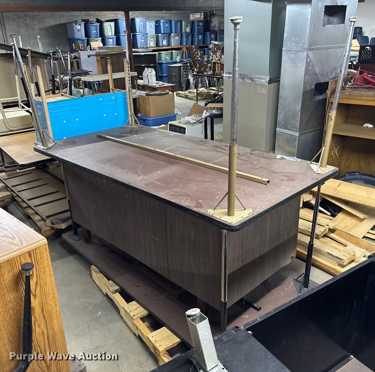 image for item EE4265 Desks