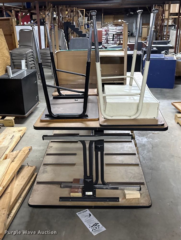 image for item EE4267 Office furniture