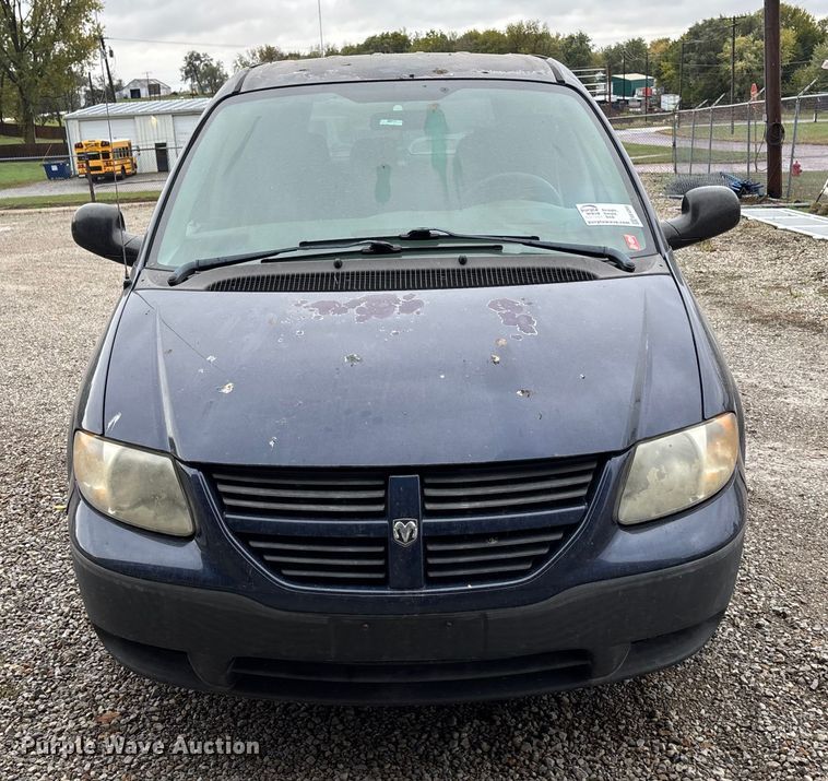 image for item EE4269 2005 Dodge Grand Caravan van