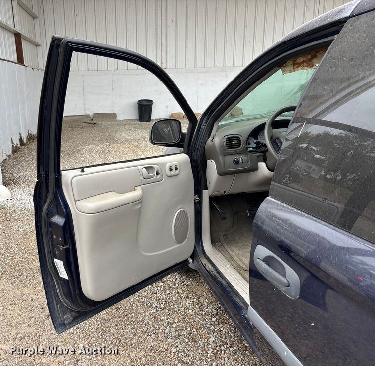 image for item EE4269 2005 Dodge Grand Caravan van