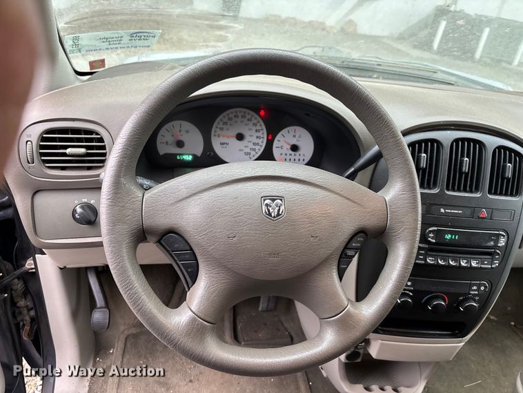 image for item EE4269 2005 Dodge Grand Caravan van