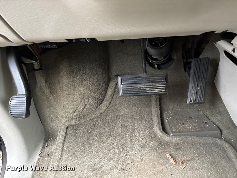 image for item EE4269 2005 Dodge Grand Caravan van