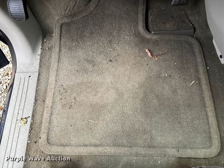 image for item EE4269 2005 Dodge Grand Caravan van