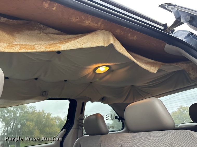 image for item EE4269 2005 Dodge Grand Caravan van