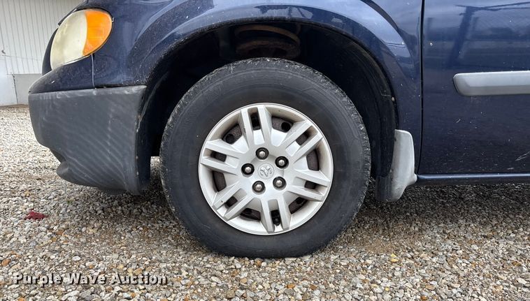 image for item EE4269 2005 Dodge Grand Caravan van