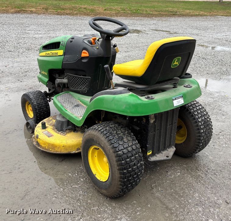 image for item EE4270 2009 John Deere LA105 lawn mower