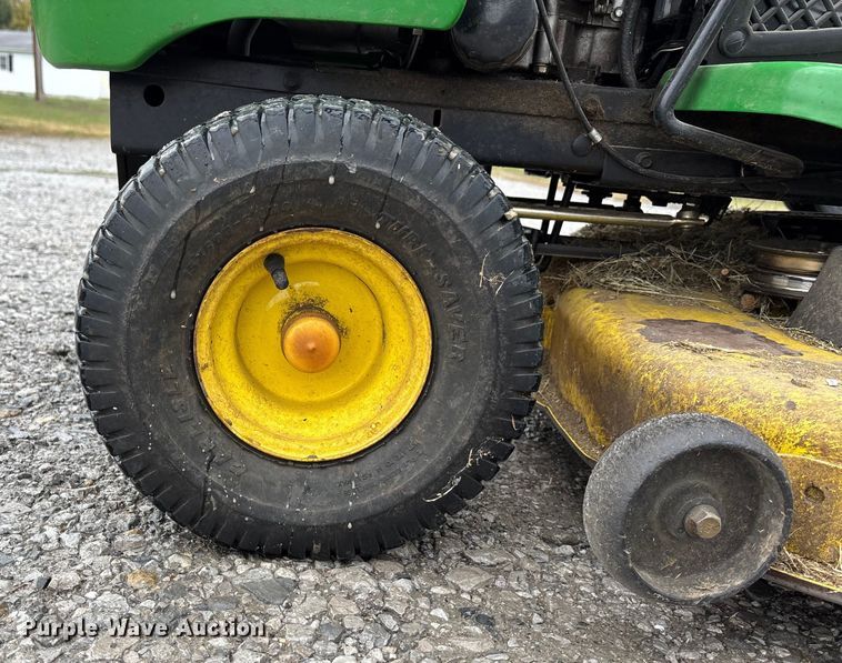 image for item EE4270 2009 John Deere LA105 lawn mower