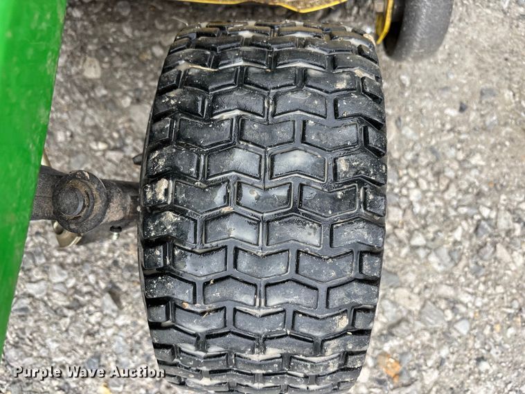 image for item EE4270 2009 John Deere LA105 lawn mower