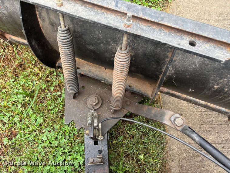 image for item EE4271 Craftsman  DGT 6000 lawn mower