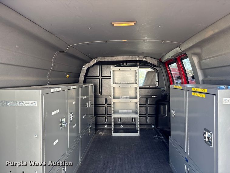 image for item EE4283 2004 Chevrolet Express 3500 van