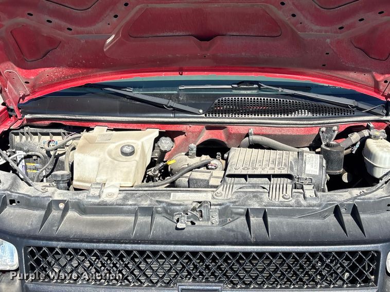 image for item EE4283 2004 Chevrolet Express 3500 van