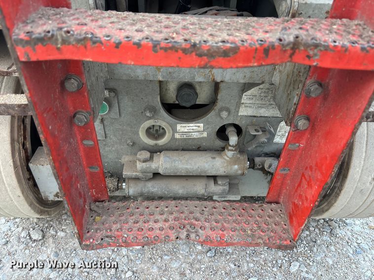 image for item EE4286 Sky Jack SJIII 3226 scissor lift