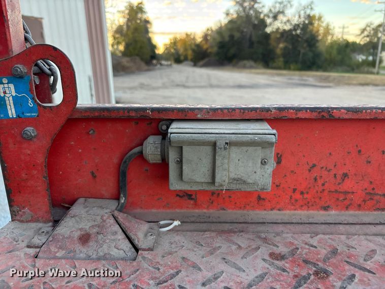 image for item EE4286 Sky Jack SJIII 3226 scissor lift