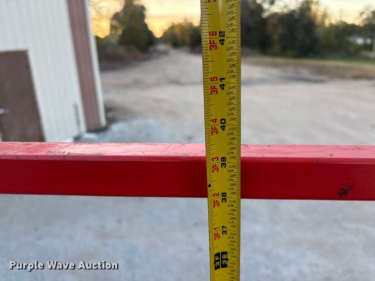 image for item EE4286 Sky Jack SJIII 3226 scissor lift