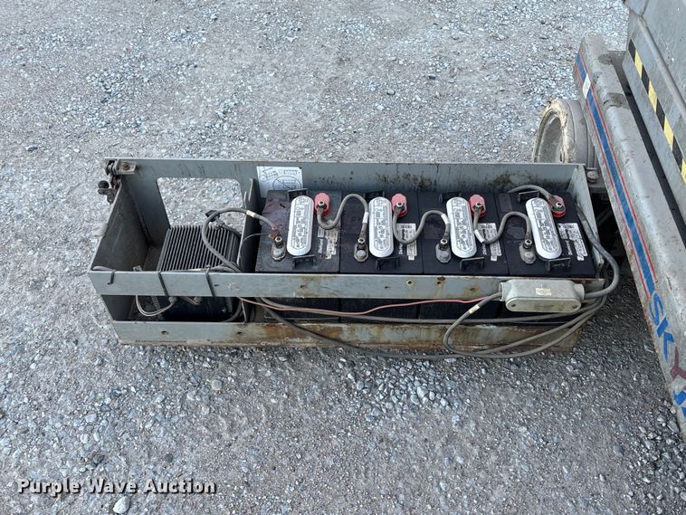 image for item EE4286 Sky Jack SJIII 3226 scissor lift