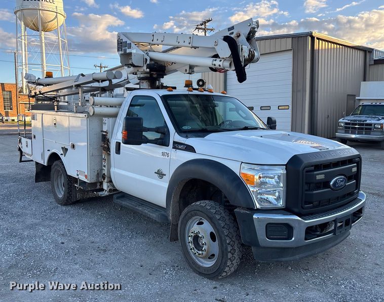 image for item EE4289 2012 Ford F550 bucket truck
