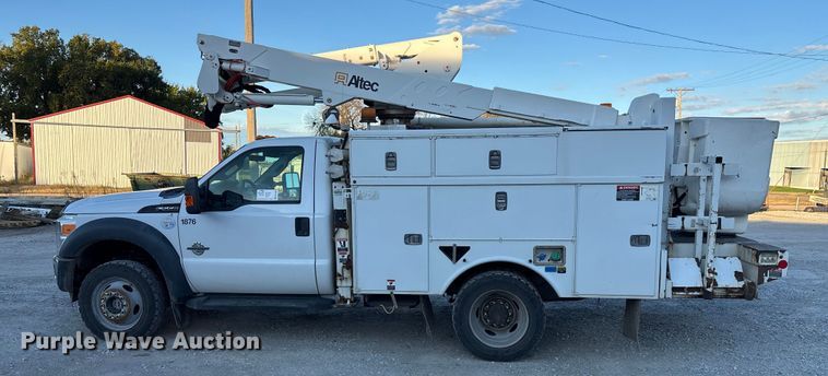 image for item EE4289 2012 Ford F550 bucket truck