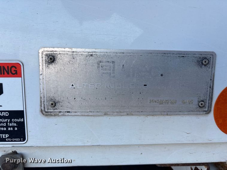 image for item EE4289 2012 Ford F550 bucket truck