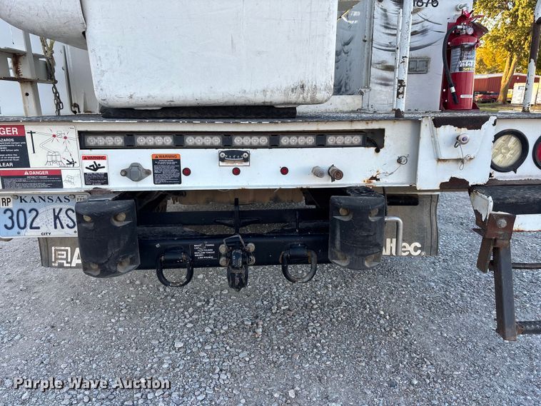 image for item EE4289 2012 Ford F550 bucket truck