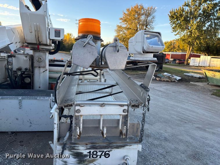 image for item EE4289 2012 Ford F550 bucket truck