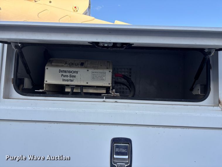 image for item EE4289 2012 Ford F550 bucket truck