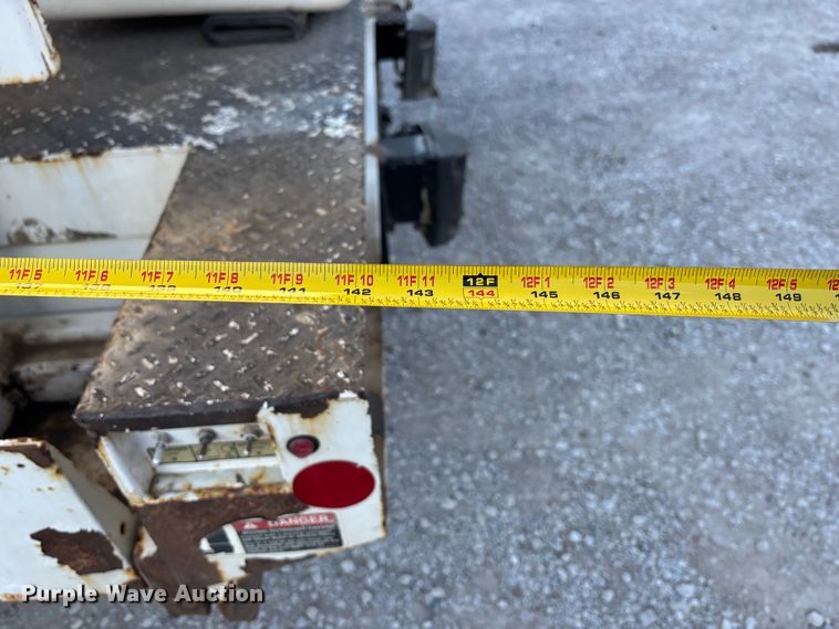 image for item EE4289 2012 Ford F550 bucket truck